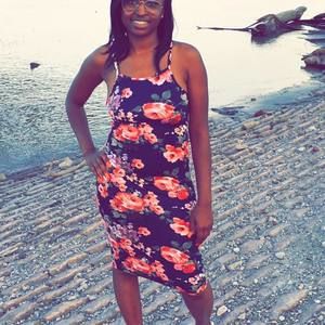 Meet your Posher, Crystal